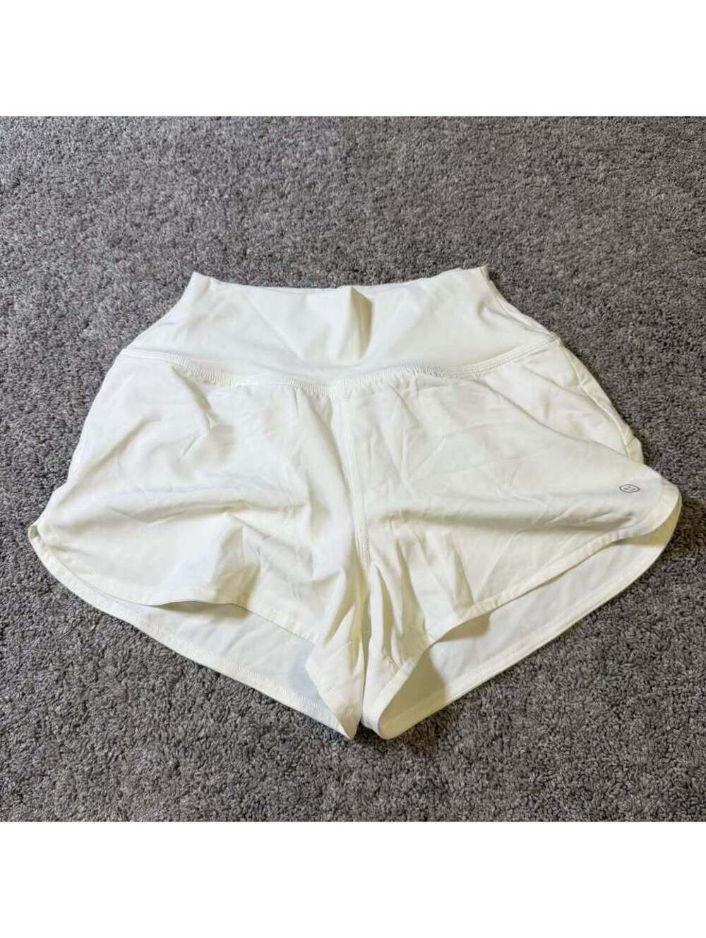 Gilly Hicks White Active Shorts Size Small NWT